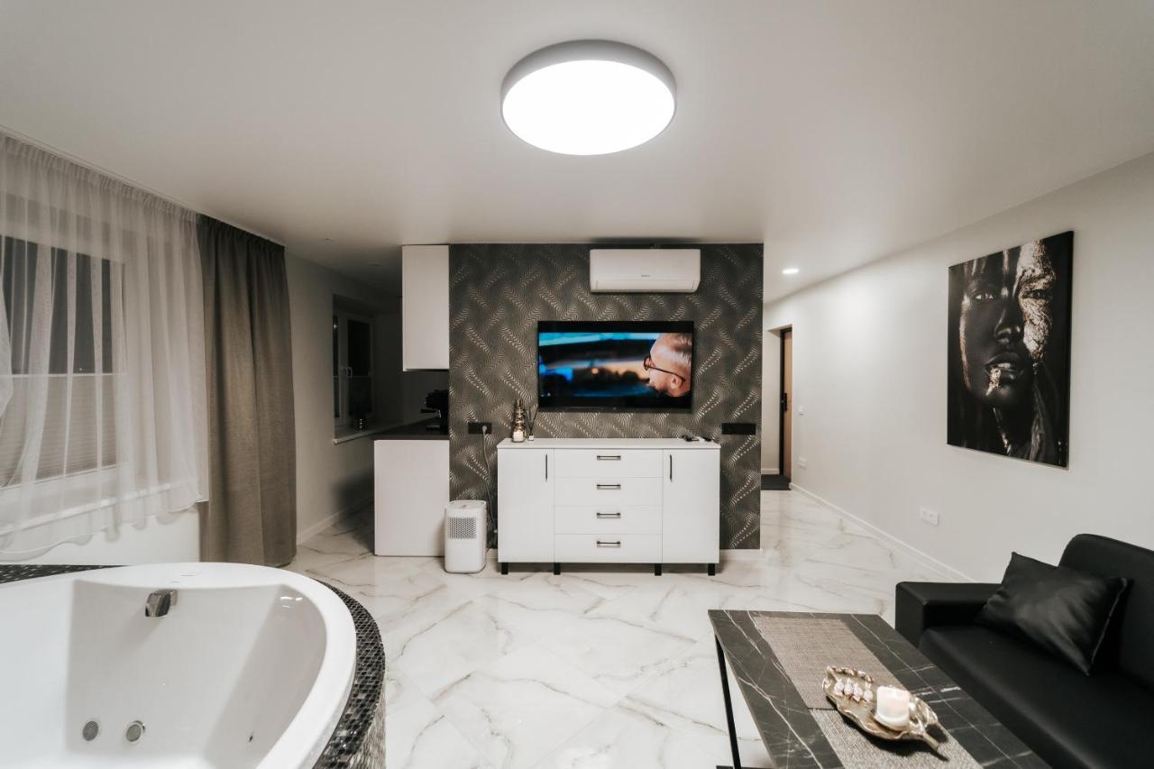 Kiss Apartment Šilutė Esterno foto